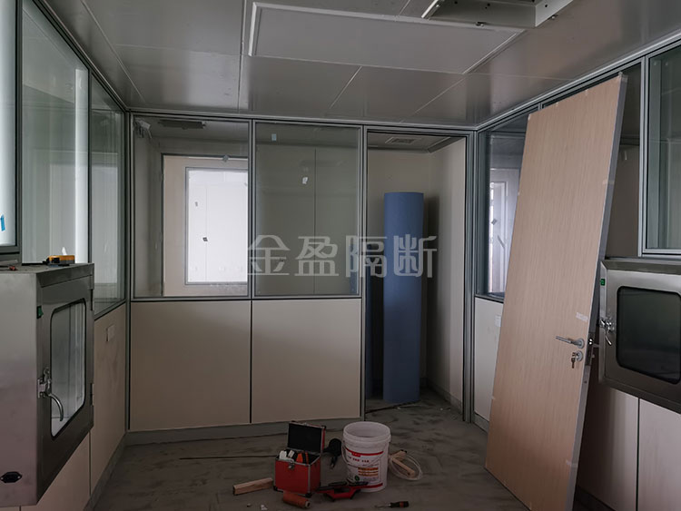 医科大一附院ＰＣＲ实验室.jpg